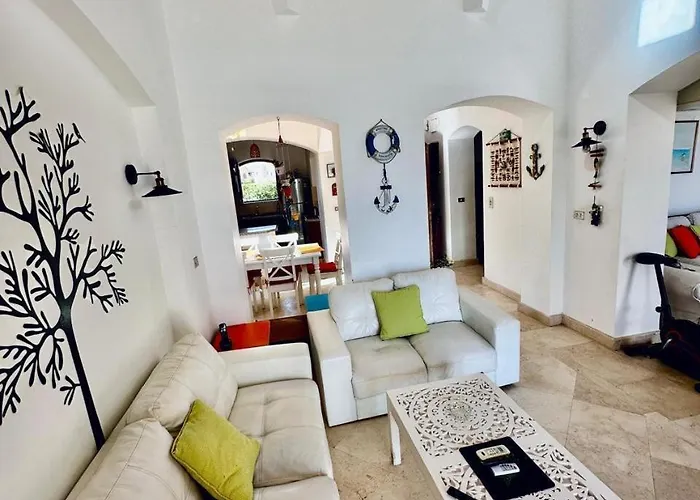 Villa El Gouna 4-bedroom 47 *